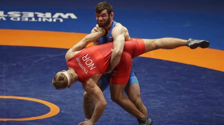 Российский борец греко-римского стиля Абдуллаев завоевал серебро на чемпионате мира в Осло