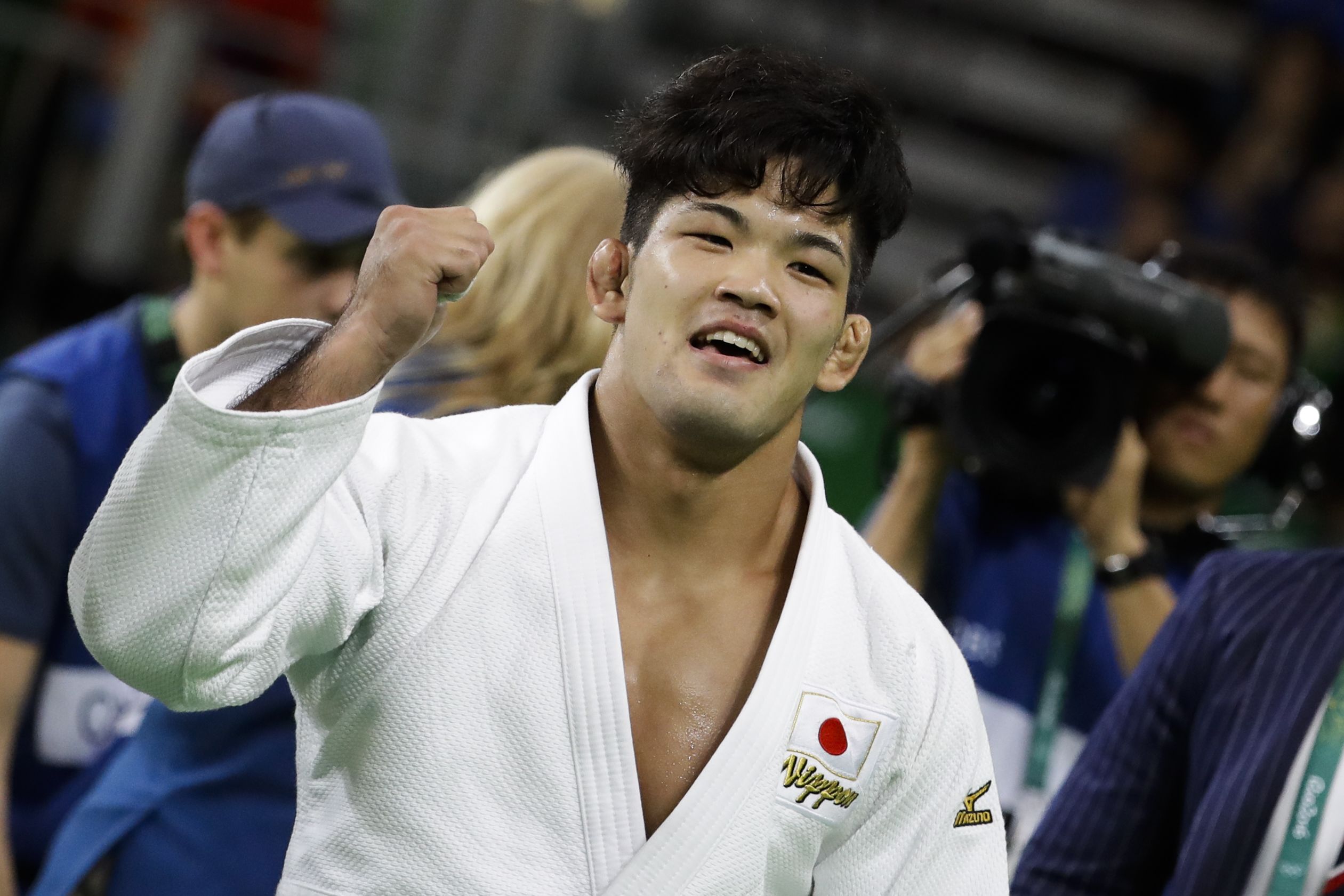 Японский дзюдоист Оно завоевал золото на Олимпиаде-2020 в Токио