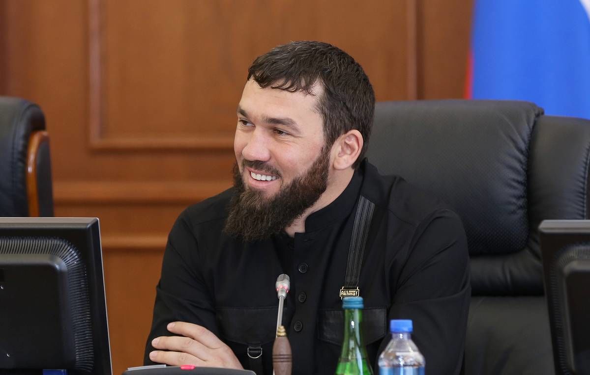 Глава парламента Чечни прокомментировал спорную победу Адама Кадырова на турнире по боксу