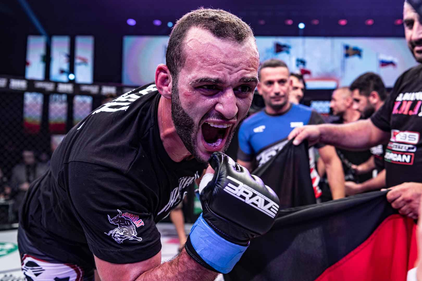 Чемпион Brave CF Аль Силави подписал контракт с PFL