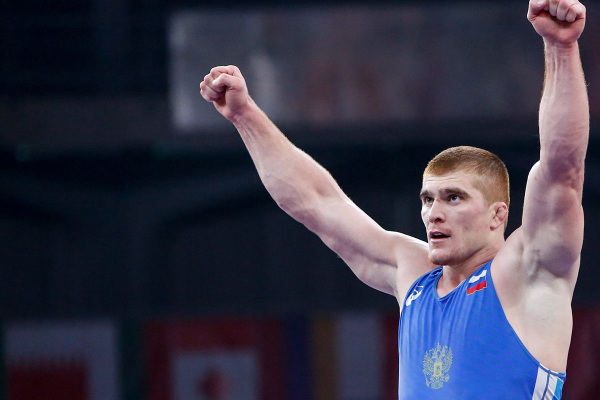 Российский борец Евлоев вышел в полуфинал Олимпиады-2020