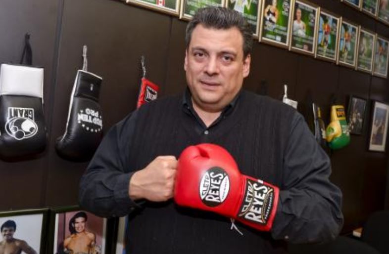 Президент WBC назвал свою тройку лучших боксеров за 2021 год