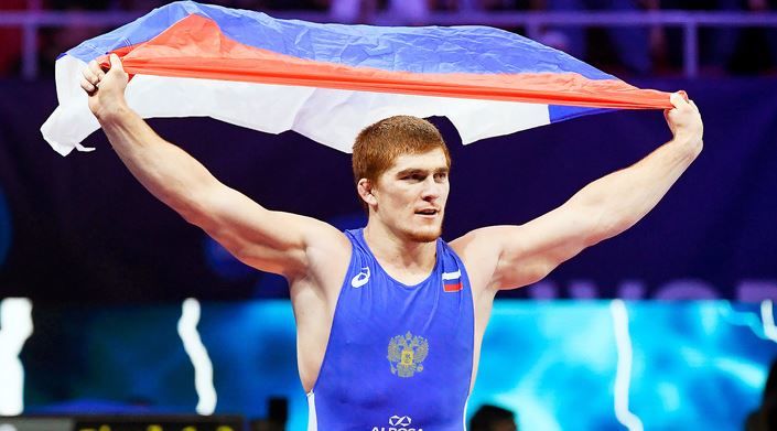 Российский борец греко-римского стиля Евлоев стал олимпийским чемпионом