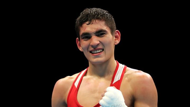 Российский боксер Батыргазиев вышел в четвертьфинал Олимпийских игр в Токио