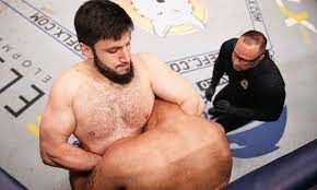 Ризван Куниев защитил титул чемпиона Eagle FC в бою с Энтони Гамильтоном
