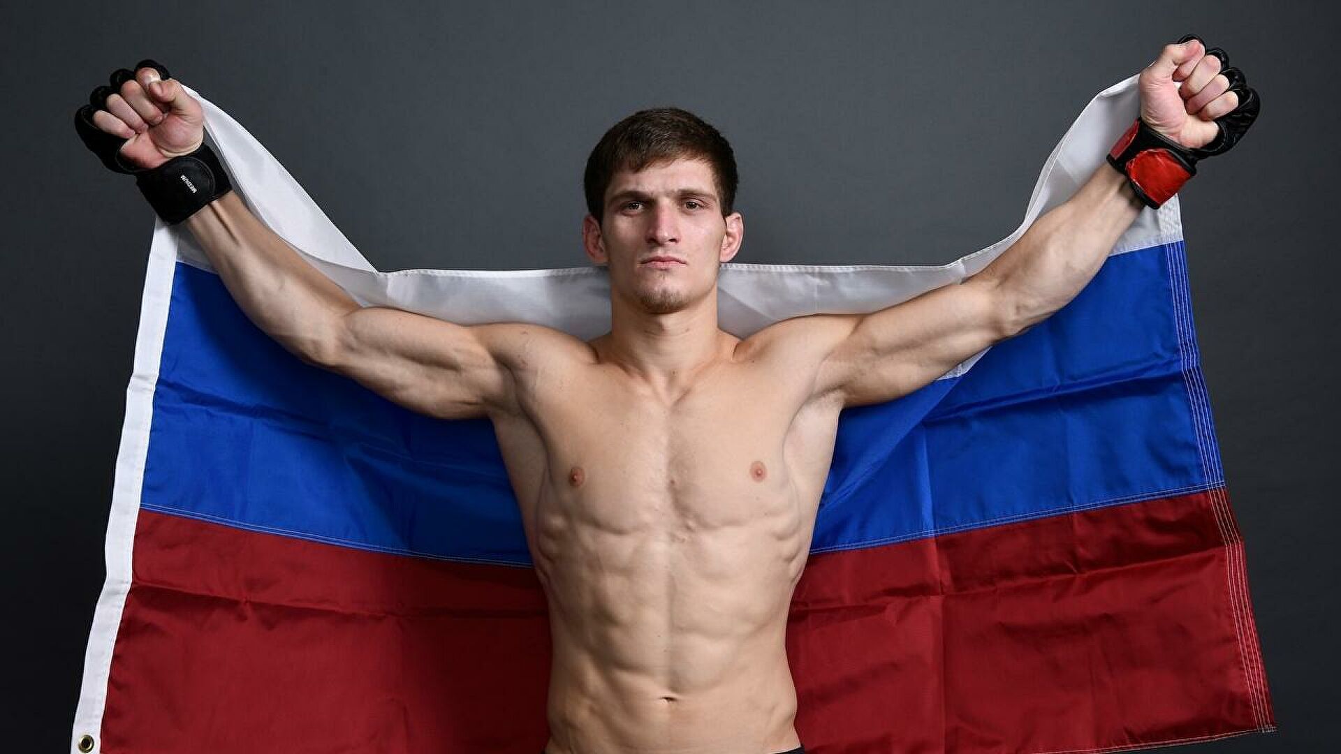 Российский боец Евлоев объявил, что будет представлять в UFC Казахстан