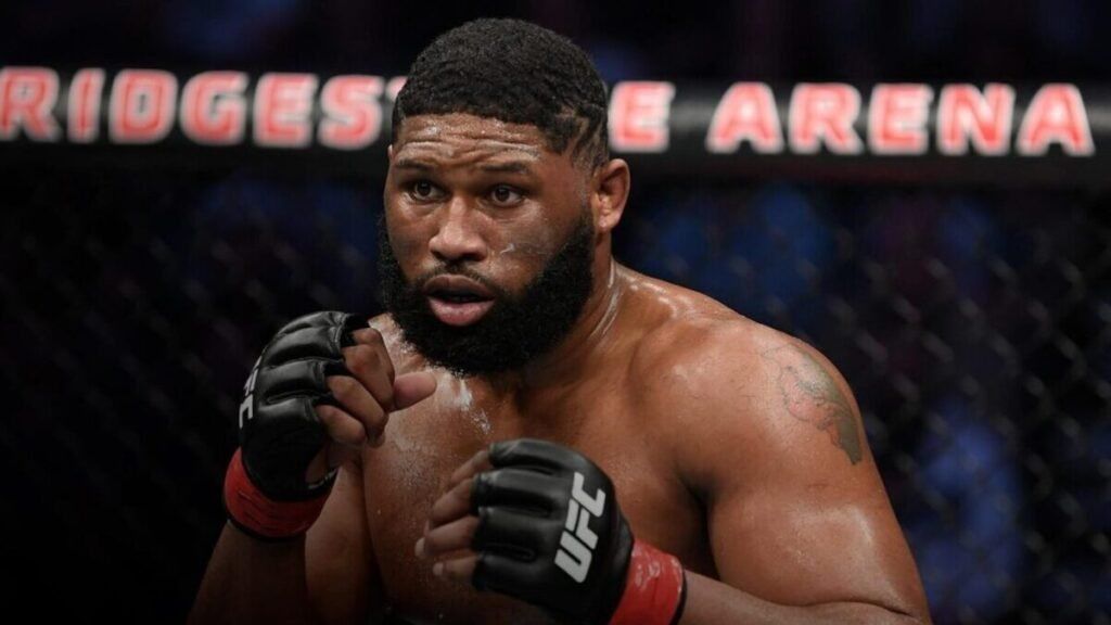 UFC отстранил Блэйдса от боев на неопределенный срок из-за травмы ноги