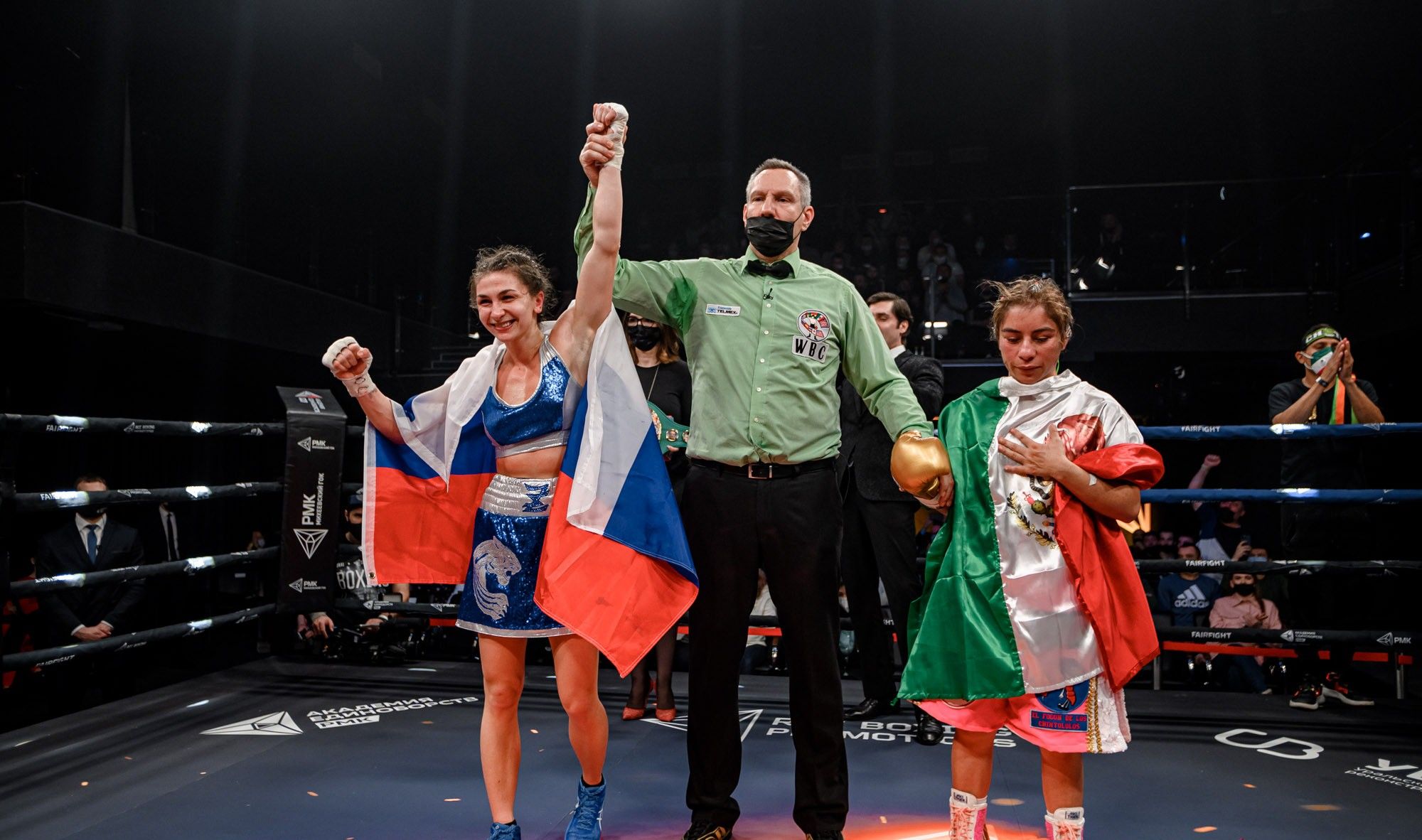Зражевская стала обладательницей титула временной чемпионки мира WBC