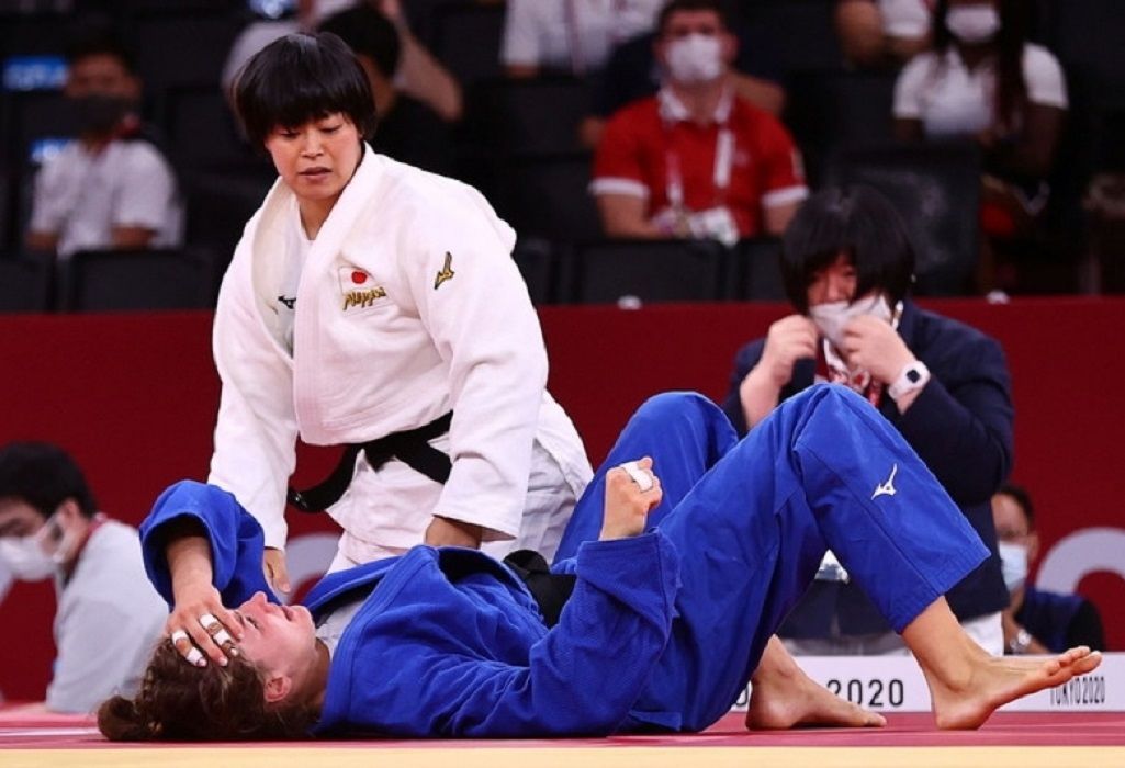 Японская дзюдоистка Хамада завоевала золото на Олимпиаде-2020 в Токио
