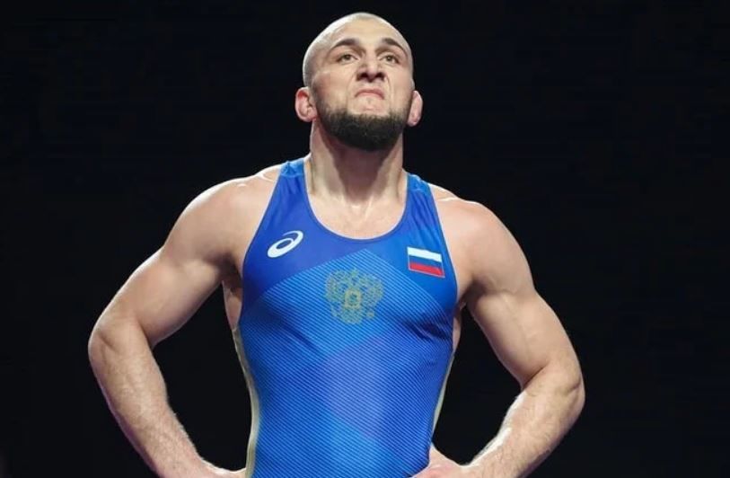 Российский борец Курбанов завоевал серебро на чемпионате мира в Осло